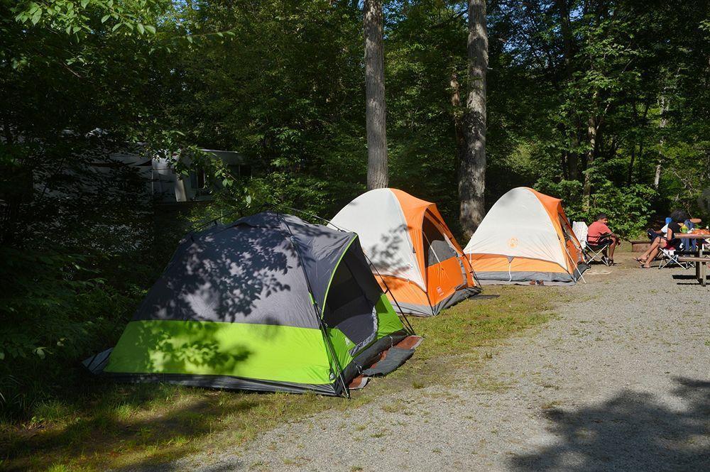 Lake George Escape - Campground Warrensburg ภายนอก รูปภาพ
