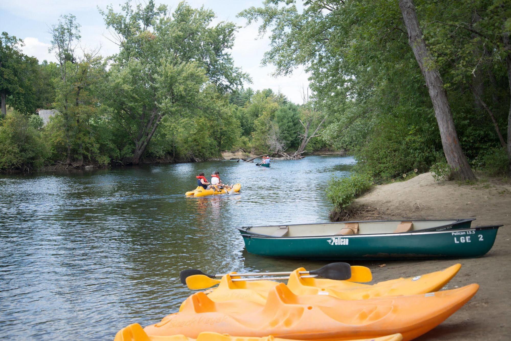 Lake George Escape - Campground Warrensburg ภายนอก รูปภาพ