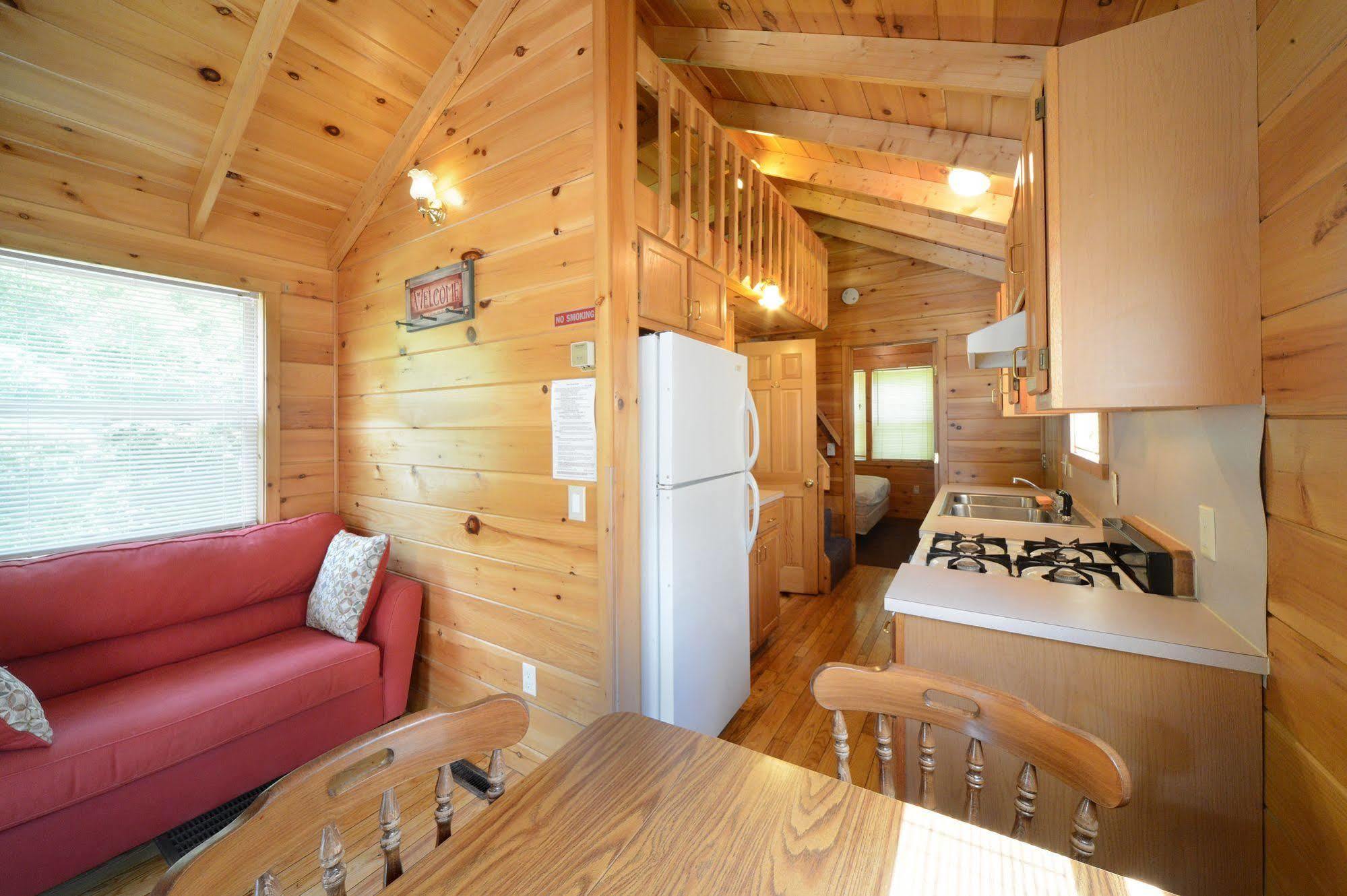 Lake George Escape - Campground Warrensburg ภายนอก รูปภาพ