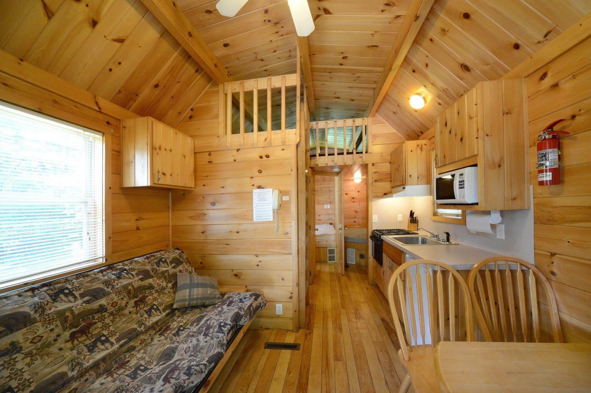 Lake George Escape - Campground Warrensburg ภายนอก รูปภาพ