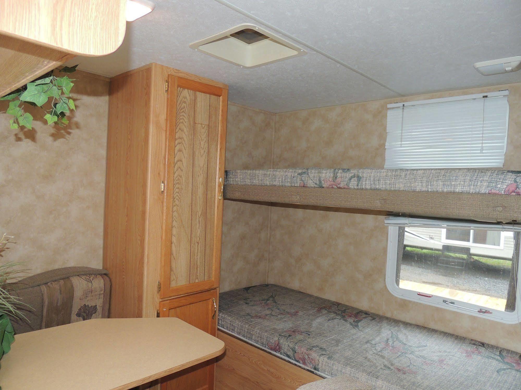 Lake George Escape - Campground Warrensburg ภายนอก รูปภาพ