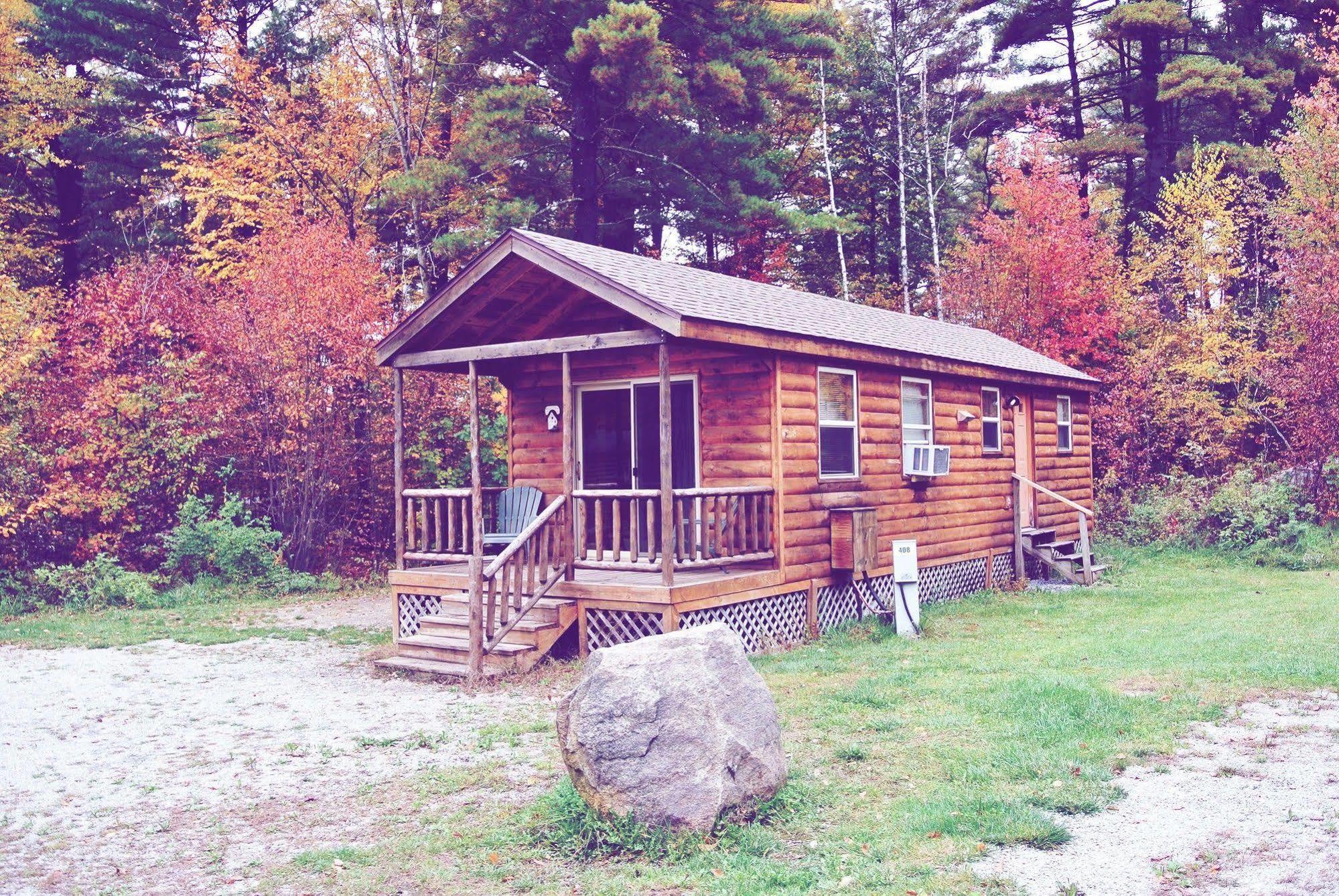 Lake George Escape - Campground Warrensburg ภายนอก รูปภาพ